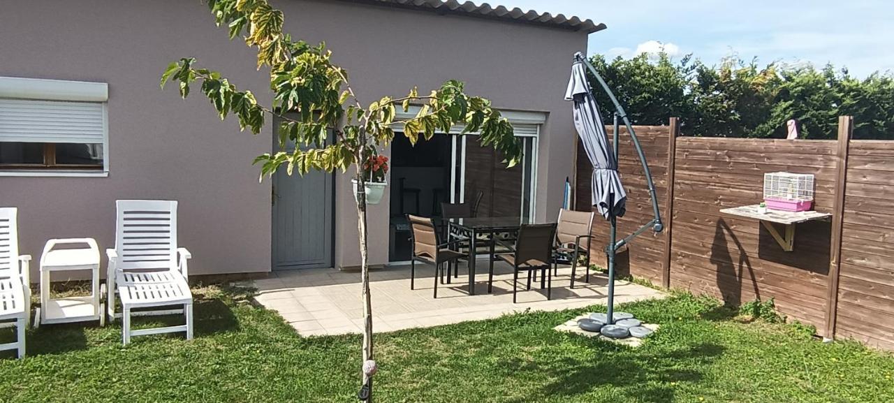 Charmante Maison Avec Piscine Anneyron Экстерьер фото