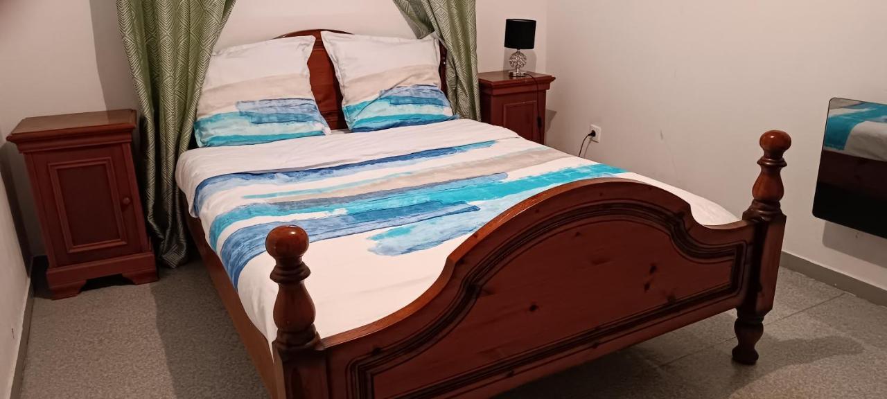 Charmante Maison Avec Piscine Anneyron Экстерьер фото